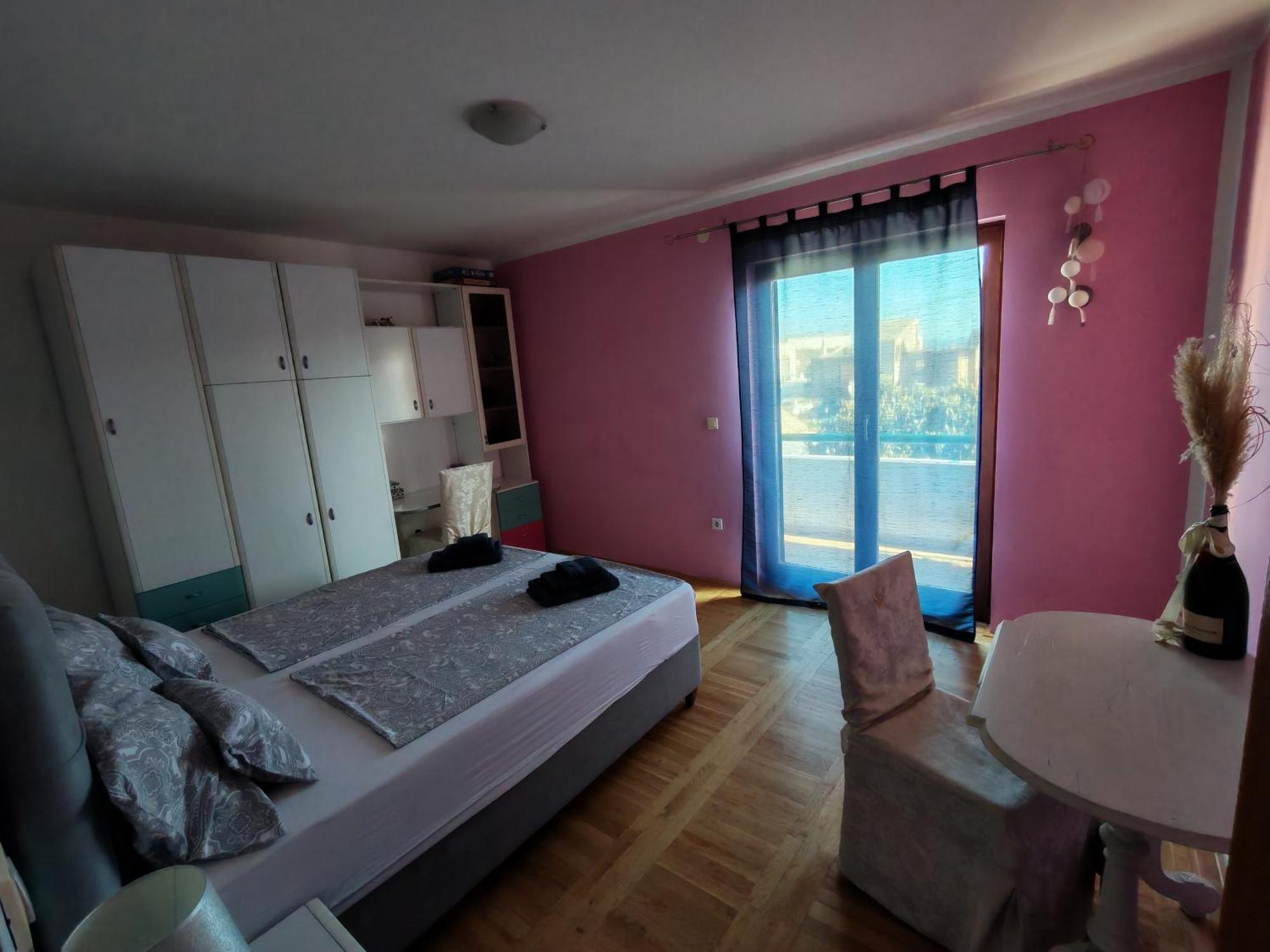 Svagi Apartment